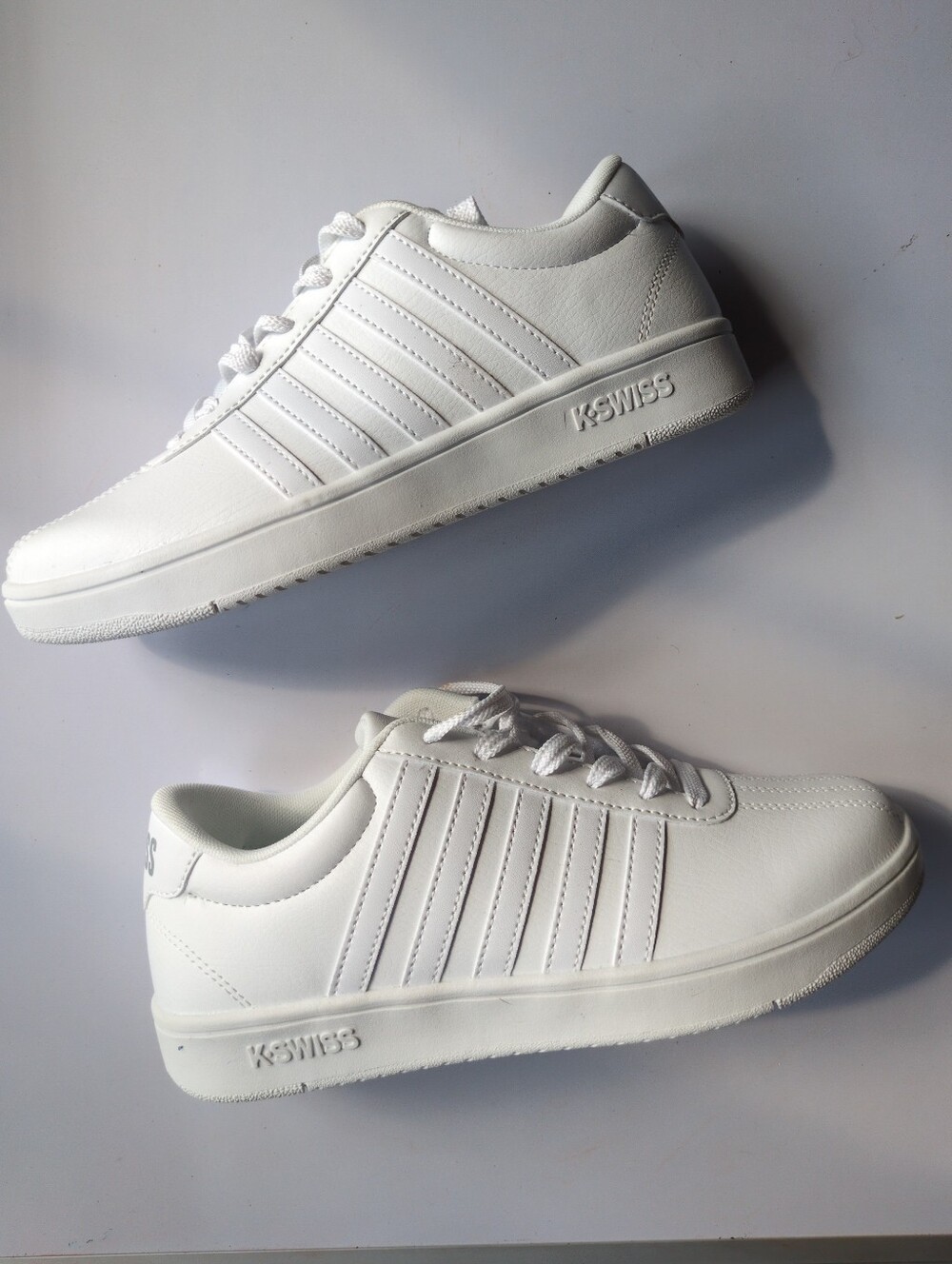 K-Swiss Women’s White Hypercourt Express 2 - Size 8